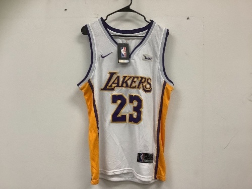 Lakers James Jersey, 48, Appears New, Sold as is - Lot 190