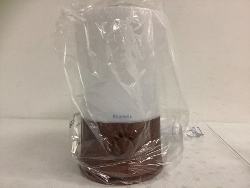 Essential Oil Diffuser, Powers Up, Appears New, Sold as is - Lot 265