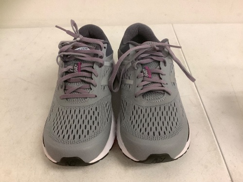 New Balance Womens Shoes, Size 8.5, Appears New - Lot 496