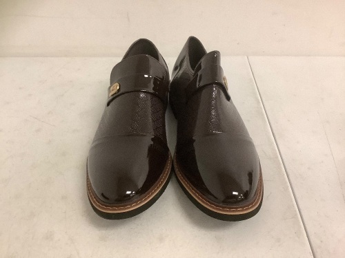 Kingsman Shoes, Size 9, Appears New - Lot 536