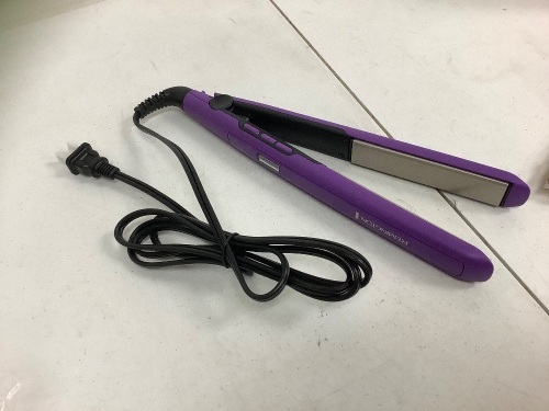 Remington 1" Flat Iron, Powers Up, E-Commerce Return, Sold as is - Lot 540