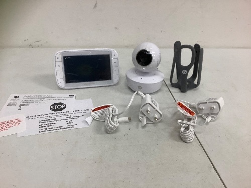 Motorola Baby Monitor, Powers Up, E-Commerce Return, Sold as is - Lot 560