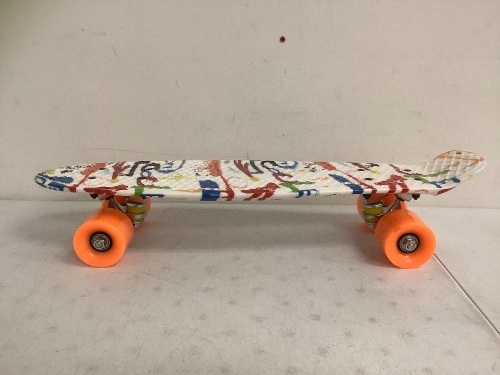 Small Skateboard, Appears New - Lot 704