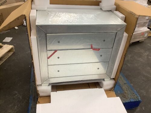Butler Emily Mirrored 3 Drawer Chest - Cracked Top - Lot 122JF