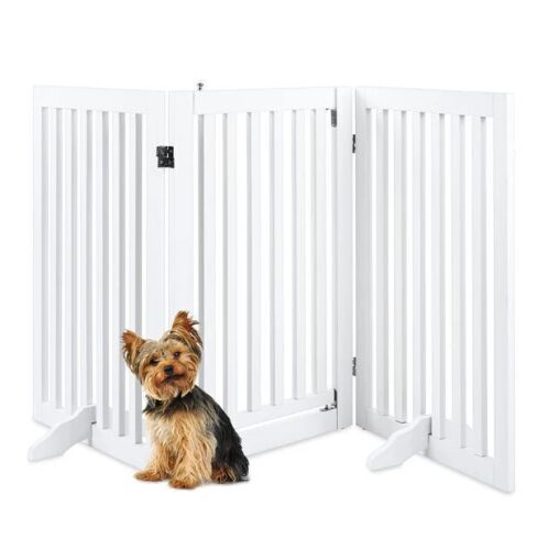 31.5in 3-Panel Freestanding Wooden Pet Gate w/ Door, Support Feet - Lot 539
