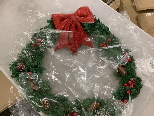 Pre-Lit Christmas Wreath - Lot 771