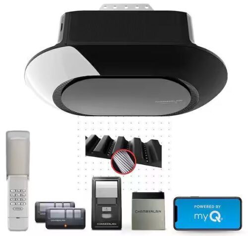 Chamberlain 3/4 HP LED Smart Quiet Belt Drive Garage Door Opener with Battery Backup - Lot 32JF