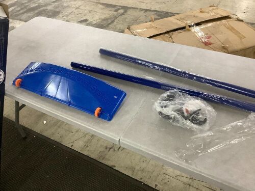 Avalanche! Roof Snow Removal Tool - Lot 381
