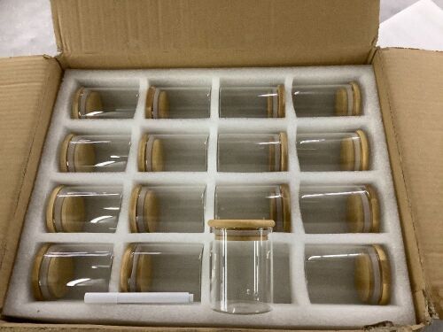 Spice Jars, 32 Pack - Lot 548