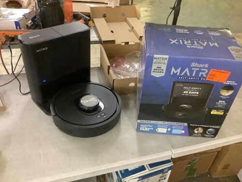 Shark Matrix Self Emptying 13.39 in. Robotic Vacuum with Smart Navigation Self-Cleaning Brushroll in Black - Lot 100JF