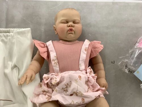 Realistic Reborn Baby Doll - Lot 565