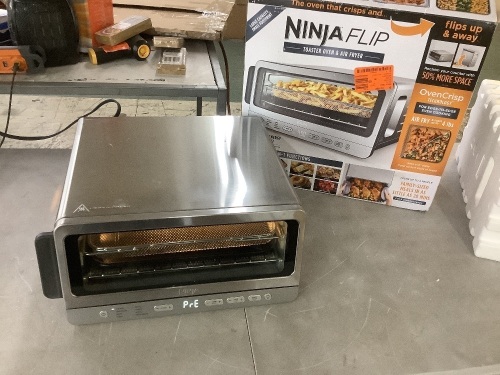 Ninja 18.55 Qt. Flip Toaster Oven & Air Fryer, 8-in-1 Functionality - Lot 842JF