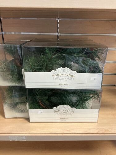 Wondershop By Target Garland 5` Set Of 8 - Lot 421