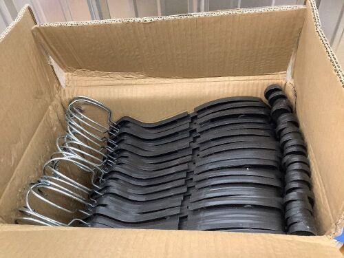 Plastic Hanger 50-Pack - Lot 4336