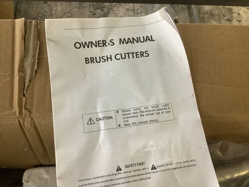 2-Stroke 32CC Gas Engine Grass Trimmer - Lot 531