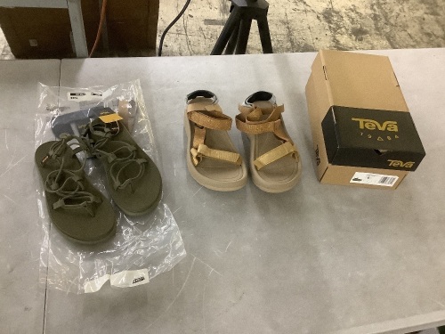 Lot of (2) Teva Sandals, Size 6 - Lot 131