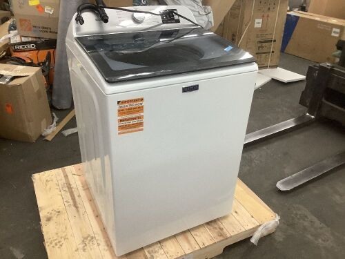 Maytag 4.8 cu ft Top Load Washing Machine - Lot 75