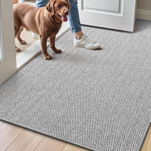 LUMI Entryway Rug, 32" x 48" - Lot 678