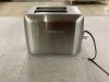 Cuisinart 2-Slice Toaster - Gets Hot - Thumbnail 4