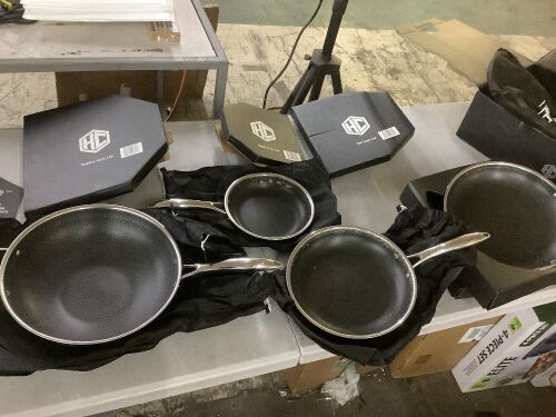 HexClad 7-piece Cookware Set - Damaged - Lot 509