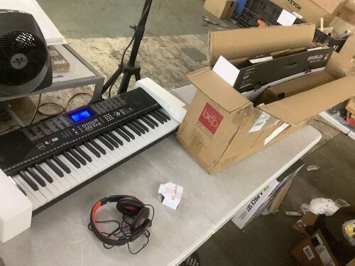 Beginners Electronic Keyboard - Lot 308