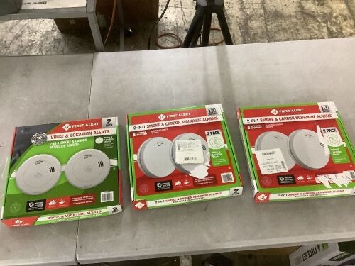 Lot of (3) First Alert 2-in-1 Smoke & Carbon Monoxide Alarms, 2 Pack - Lot 511