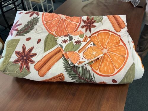 Twin Comforter And Pillowcase - Lot 457