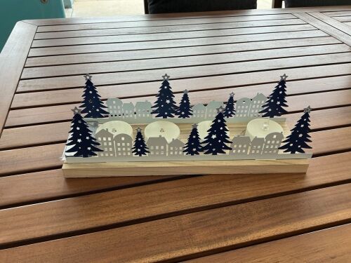 Winter Candle Scene - Lot 484