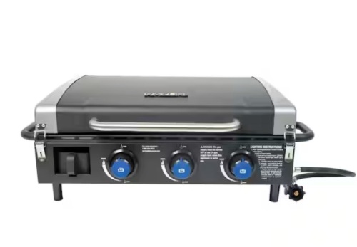Razor 25 in. 3-Burner Portable Propane Gas Griddle with Lid in Black - Lot 42JF