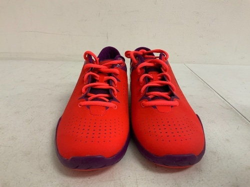 Nike Womens Shoes, 8, Appears New, Sold as is - Lot 169