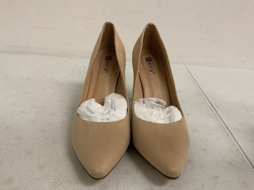 Womens Heels, 9.5, Appears New, Sold as is - Lot 220