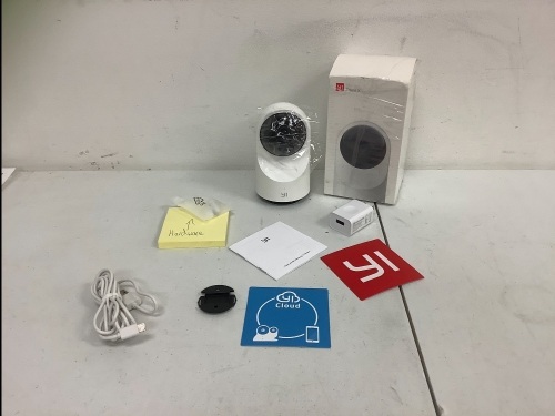 Security Camera, Powers Up, E-Commerce Return, Sold as is - Lot 272