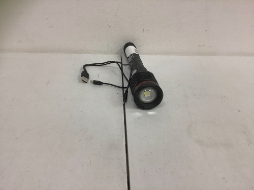 iProtec Flashlight, E-Commerce Return, Sold as is - Lot 290