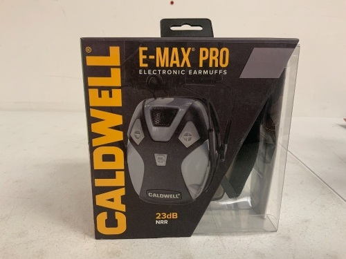 Caldwell Electronic Earmuffs, Appears New, Sold as is - Lot 804