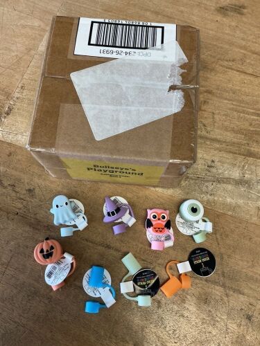 Box Of 80 Straw Toppers - Lot 518