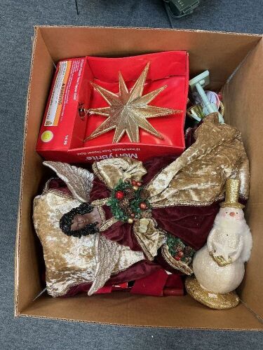 Misc Christmas Lot - Lot 519