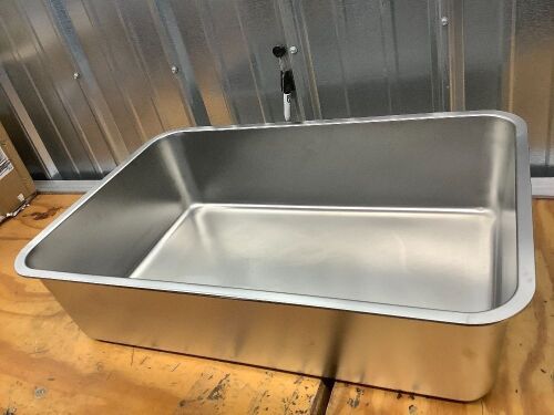 Stainless Steel Cat Litter Box - Lot 5167