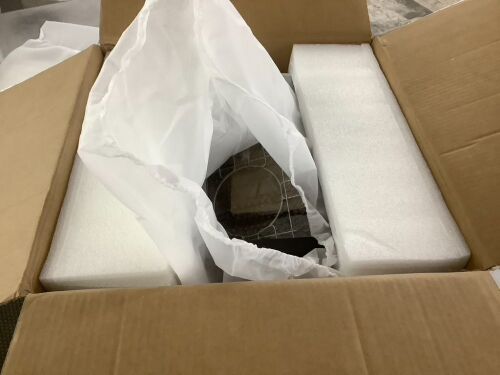 Undermount Kitchen Sink, Black, 15" x 15" - Lot 157