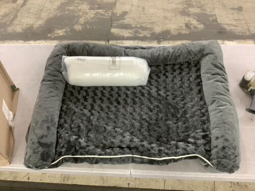 Dog Bed - Lot 756