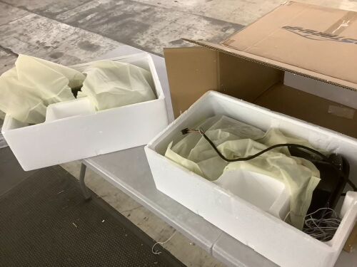 Towing Mirrors for 2007-2013 GMC Sierra - Lot 275