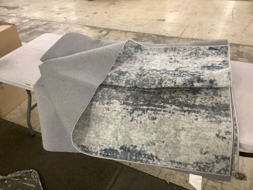 Washable Area Rug, 8 x 10 - Lot 346