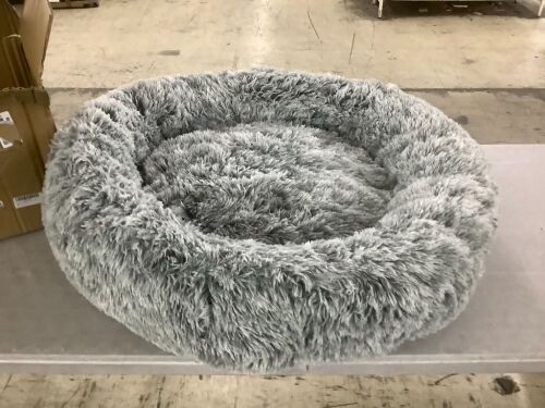 36" Pet Bed - Lot 555