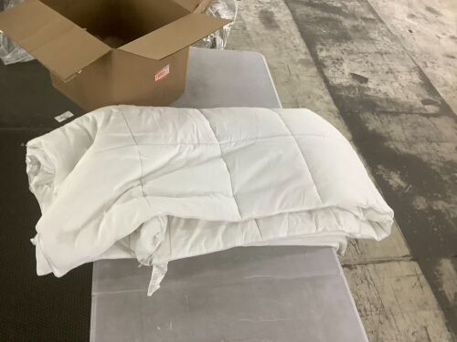 King Size Comforter - Lot 666