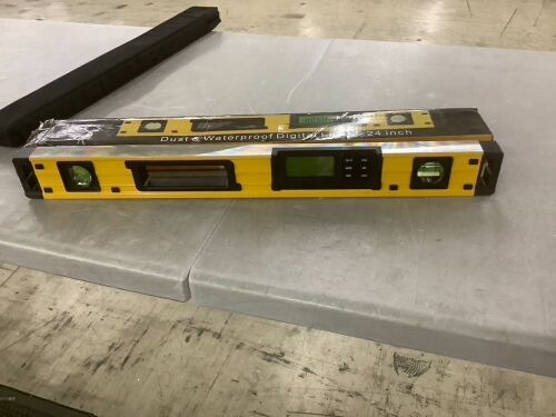 Dust & Waterproof Digital Level 24 inch - Lot 747