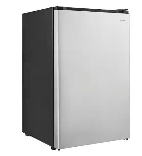 Vissani 4.3 cu. ft. Mini Refrigerator in Stainless Steel - Dented - Lot 37JF