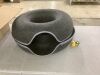 Donut Cat Tunnel Bed - Thumbnail 1