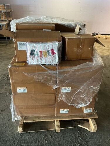 Gather pillows 1/2 pallet - Lot 3