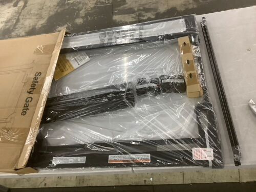 Baby Safety Gate - Lot 358