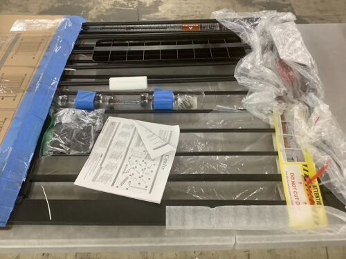 Cumbor 43.3" Auto Close Baby Gate - Lot 552