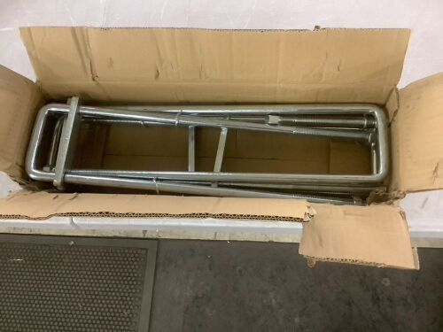 3.5" x 20" Heavy Duty Steel Square Bend U-Bolt Kit with 1-1/8" x 5-1/2" Tie Bars, 4 Pack - Lot 555